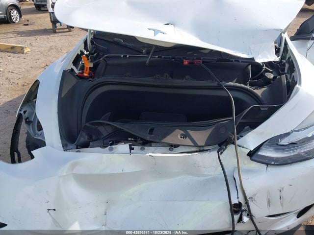2023 TESLA MODEL Y 7SAYGDEE1PA095660 Photo 5