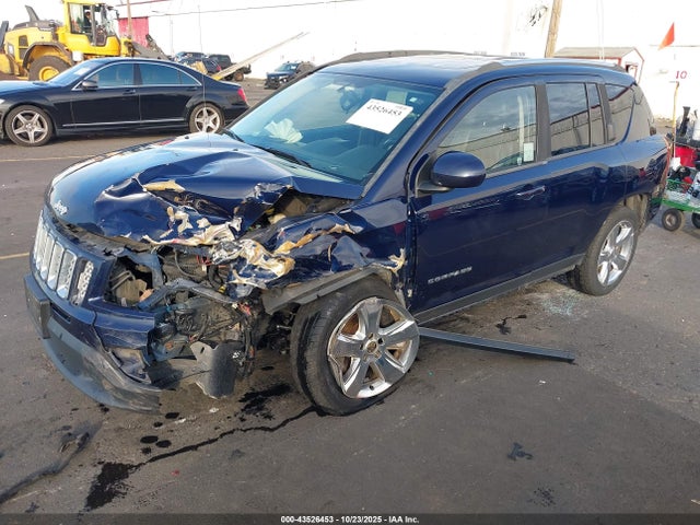 Jeep Compass Latitude 2014 1C4NJDEB3ED885766 Image 2