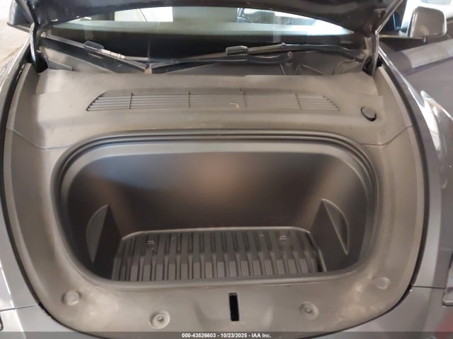 2023 TESLA MODEL Y 7SAYGAEE2PF921143 Photo 9