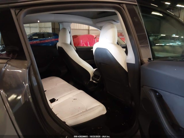 2023 TESLA MODEL Y 7SAYGAEE2PF921143 Photo 7