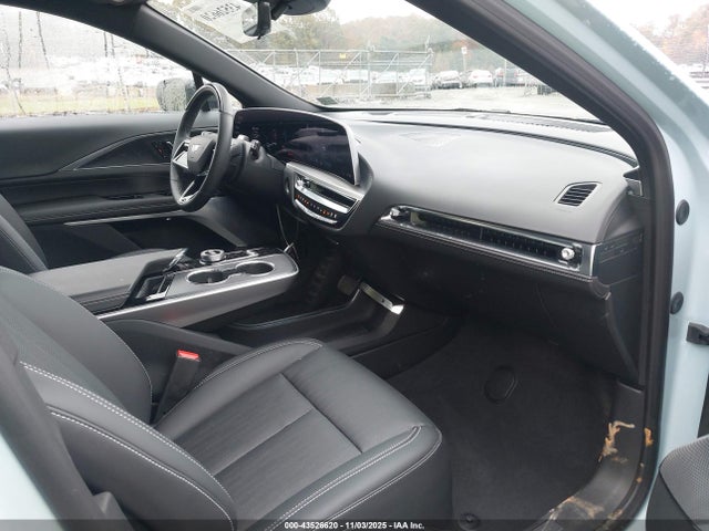 2025 CADILLAC LYRIQ 1GYKPWRL1SZ317847 Photo 4