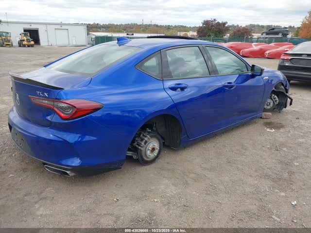 43526665 :رقم المزاد ، 19UUB5F58NA002948 vin ، 2022 Acura Tlx A-spec Package مزاد بيع