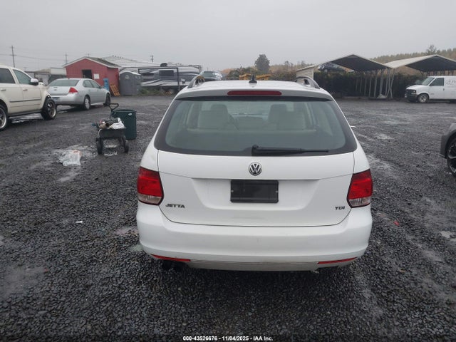 3VWPL7AJ1EM610027 Volkswagen Jetta Sportwagen 2.0l Tdi