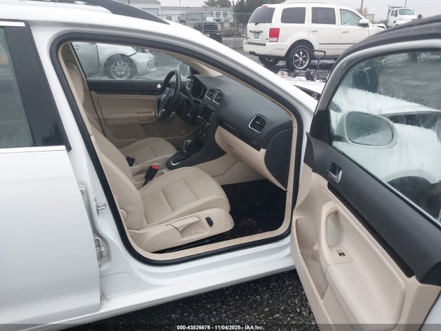 3VWPL7AJ1EM610027 Volkswagen Jetta Sportwagen 2.0l Tdi