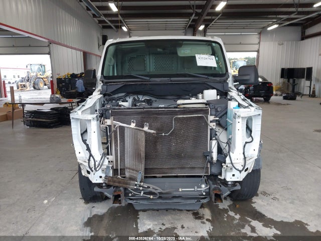 43526764 :رقم المزاد ، 1N6BF0KM8HN802265 vin ، 2017 Nissan Nv Cargo Nv1500 Sv V6 مزاد بيع