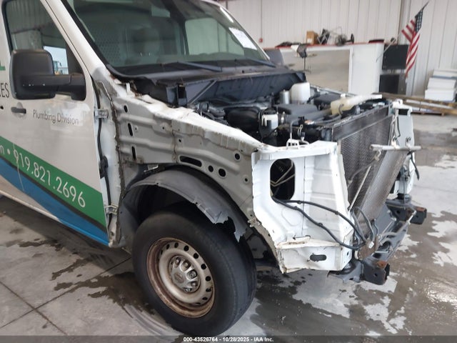 43526764 :رقم المزاد ، 1N6BF0KM8HN802265 vin ، 2017 Nissan Nv Cargo Nv1500 Sv V6 مزاد بيع