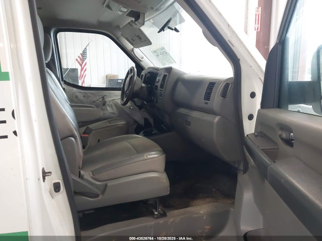 43526764 :رقم المزاد ، 1N6BF0KM8HN802265 vin ، 2017 Nissan Nv Cargo Nv1500 Sv V6 مزاد بيع
