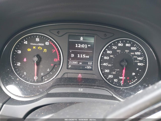 43526775 :رقم المزاد ، WAUACGFF8F1011859 vin ، 2015 Audi A3 1.8t Premium مزاد بيع