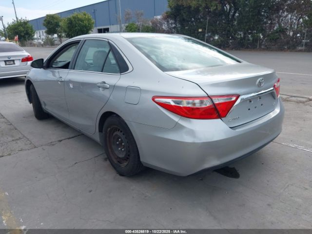 2015 TOYOTA CAMRY 4T1BF1FK6FU971006 Photo 2