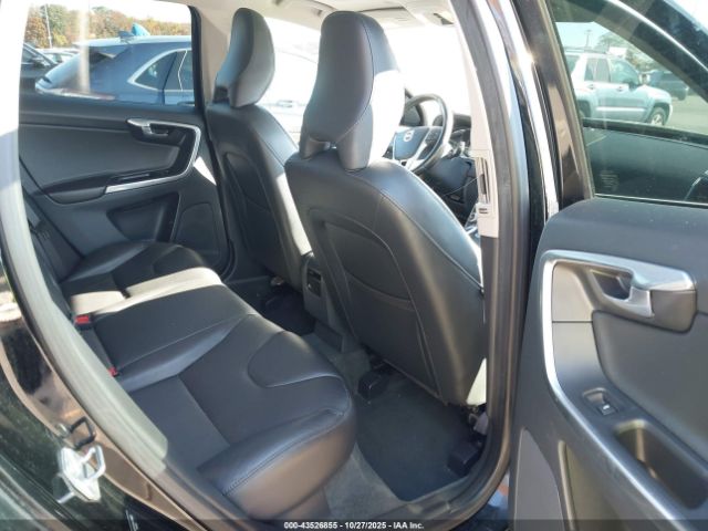 2016 VOLVO XC60 YV4902RM6G2780123 Photo 7