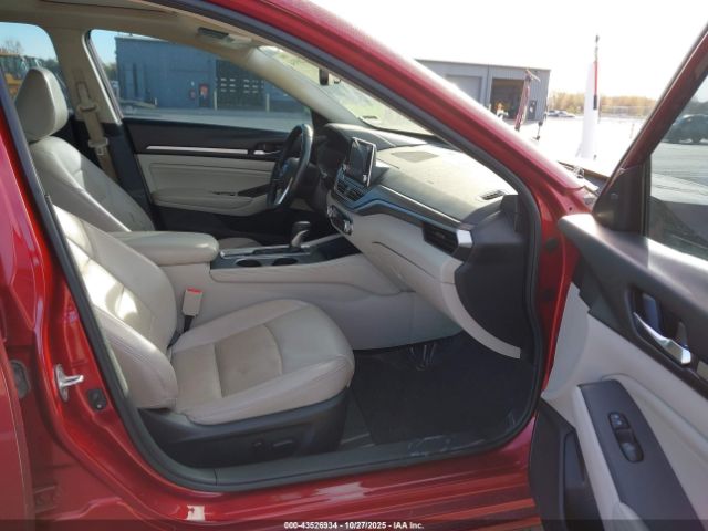 2019 NISSAN ALTIMA 1N4BL4FV9KC112359 Photo 4