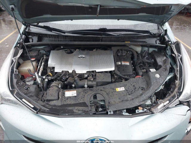 JTDKBRFU3G3017093 Toyota Prius Two