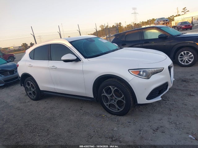 Alfa Romeo Stelvio 2018 ZASFAKBN9J7B76119 Image 14