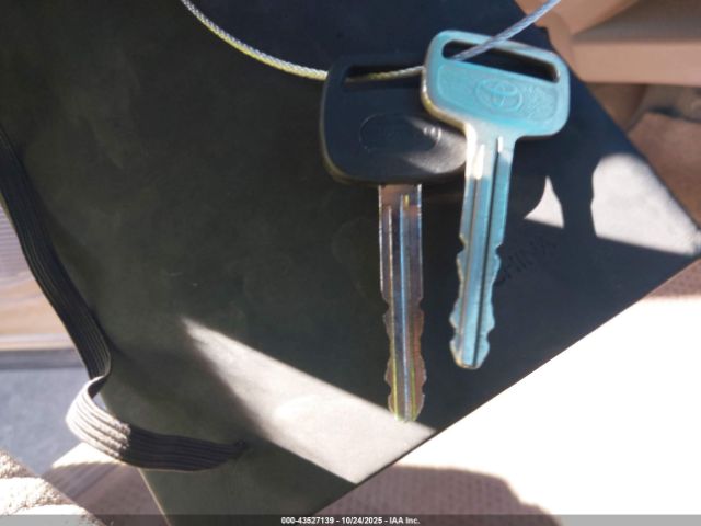 2000 TOYOTA TUNDRA 5TBBT441XYS059763 Photo 10