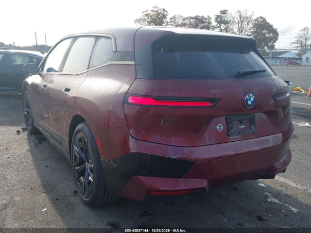 2023 BMW IX WB533CF03PCL99147 Photo 2