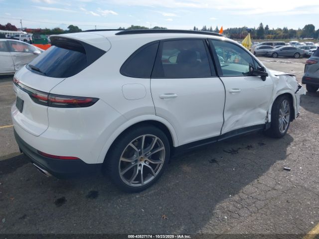 2021 PORSCHE CAYENNE WP1AA2AY9MDA04949 Photo 3