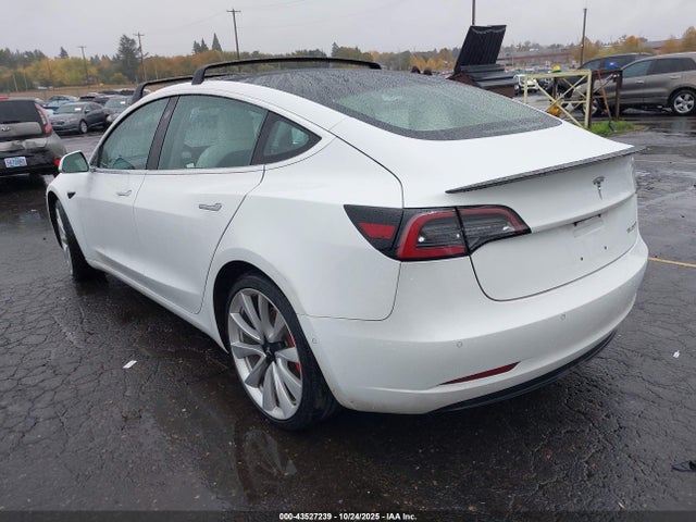 2018 TESLA MODEL 3 5YJ3E1EB8JF081475 Photo 2