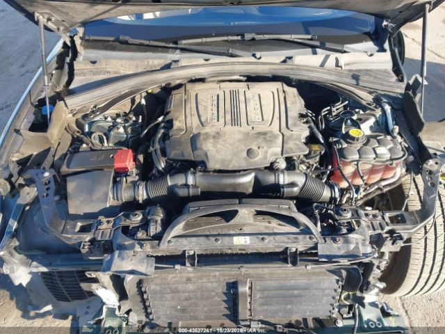 2017 JAGUAR F-PACE SADCJ2BV3HA068642 Photo 9