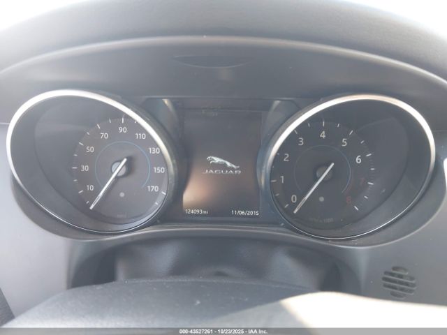 2017 JAGUAR F-PACE SADCJ2BV3HA068642 Photo 6
