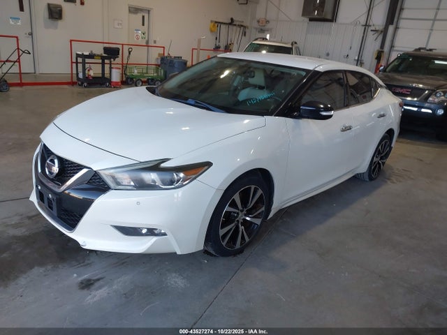 Nissan Maxima 2018 1N4AA6AP2JC371232 Image 2