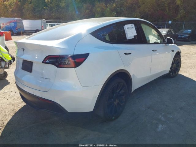 2022 TESLA MODEL Y 7SAYGDEE0NF379863 Photo 3