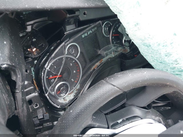 3C63R3GL0SG554939 RAM 3500 Tradesman 4x4 8&#039; Box