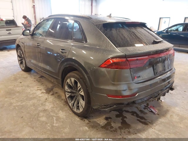 2024 AUDI Q8 WA1EVBF18RD005644 Photo 2
