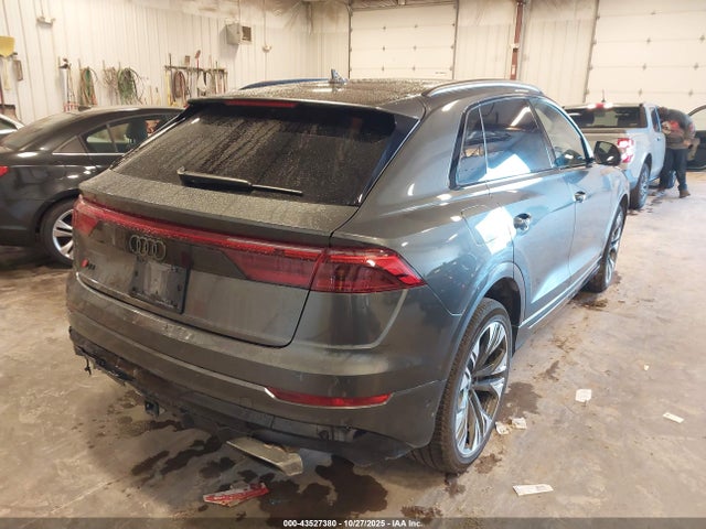 2024 AUDI Q8 WA1EVBF18RD005644 Photo 3