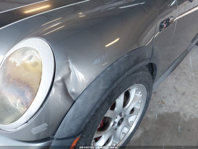 2006 MINI COOPER S WMWRE33516TL24953 Photo 5