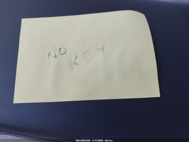 2023 TESLA MODEL Y 7SAYGDEE9PF624145 Photo 10