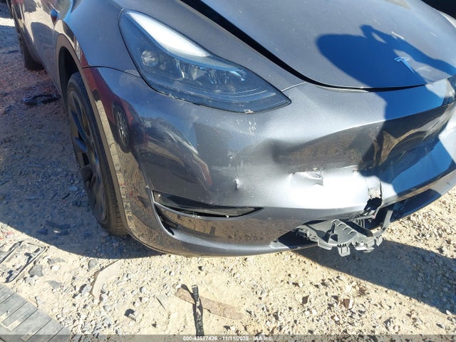 2023 TESLA MODEL Y 7SAYGDEE9PF624145 Photo 5