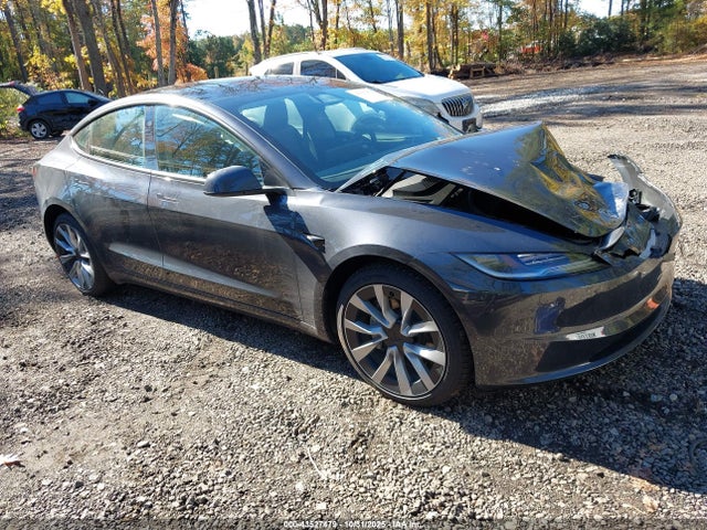 2025 TESLA MODEL 3 5YJ3E1EB3SF936083 Photo 0