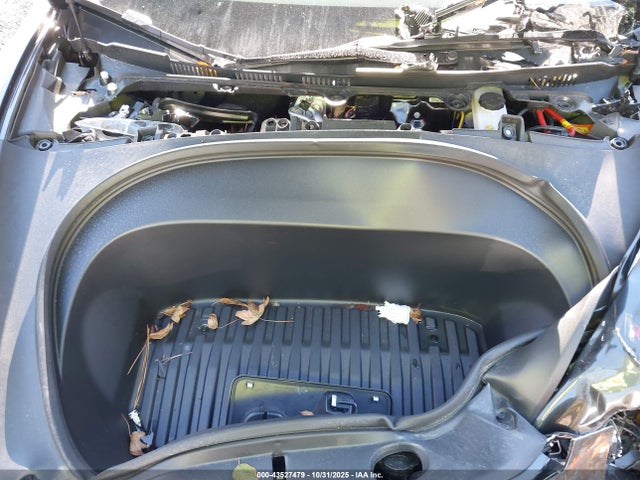 2025 TESLA MODEL 3 5YJ3E1EB3SF936083 Photo 9