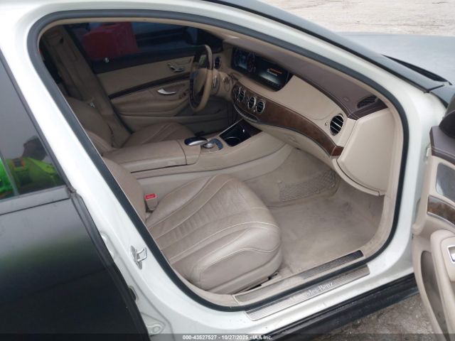 2015 MERCEDES-BENZ S 550 WDDUG8CB4FA129828 Photo 4