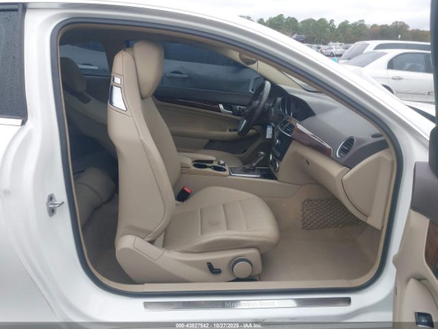 2015 MERCEDES-BENZ C 250 WDDGJ4HB4FG369524 Photo 4