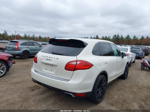 2011 PORSCHE CAYENNE WP1AA2A29BLA04349 Photo 3