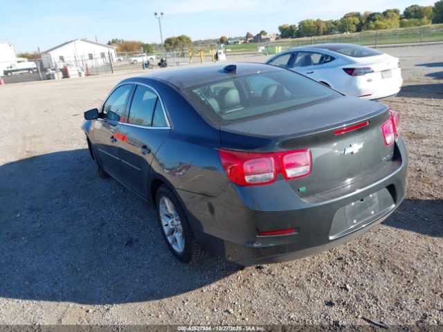 2015 CHEVROLET MALIBU 1G11C5SL5FF138938 Photo 2