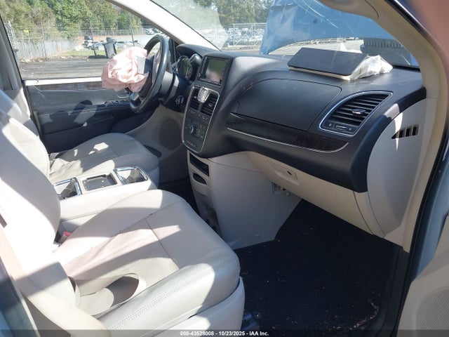 2012 Chrysler Town & Country Touring მანქანა იყიდება აუქციონზე, vin: 2C4RC1BG4CR313920, აუქციონის ნომერი: 43528008