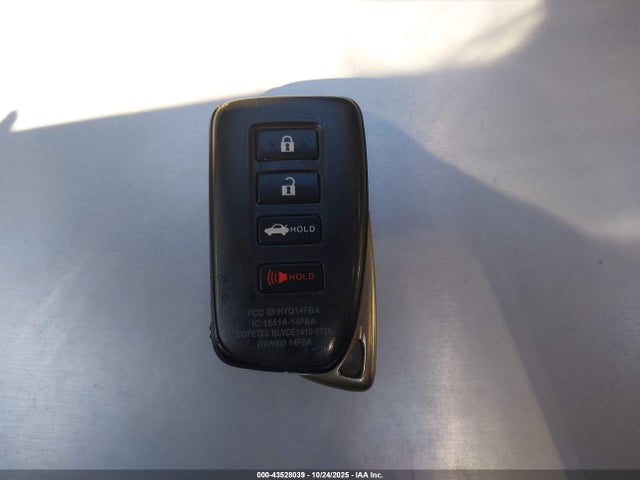 Lexus IS 300 2018 JTHC81D2XJ5027362 Image 11