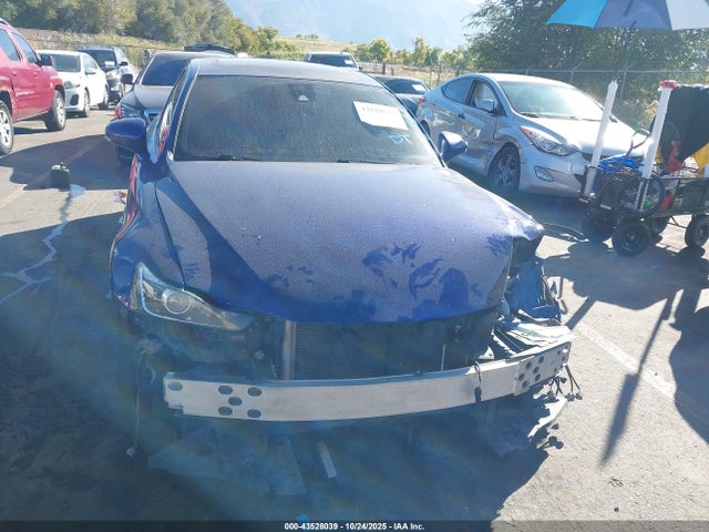 Lexus IS 300 2018 JTHC81D2XJ5027362 Image 13