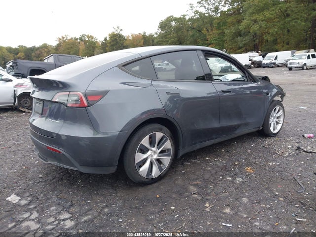 2023 TESLA MODEL Y 7SAYGAEE6PF600769 Photo 3