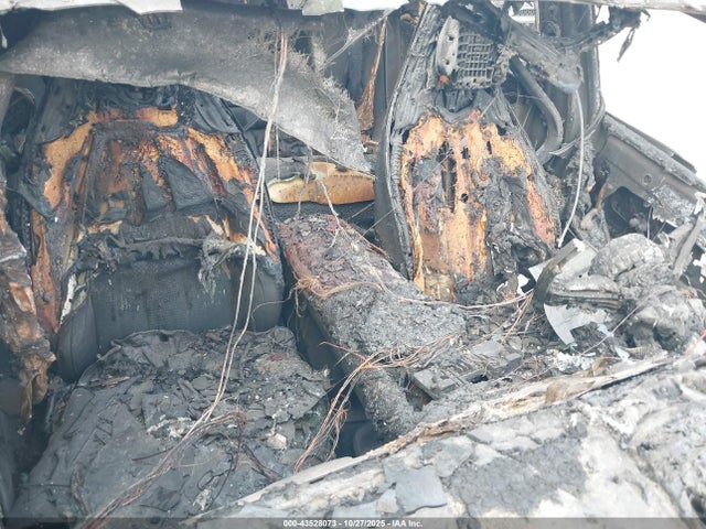 2022 MERCEDES-BENZ EQS 580 W1KCG4EB7NA019209 Photo 4