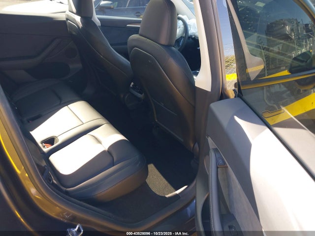 2024 TESLA MODEL Y 7SAYGDED7RF095496 Photo 7
