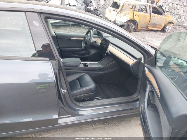 2023 TESLA MODEL 3 5YJ3E1EA5PF643087 Photo 4