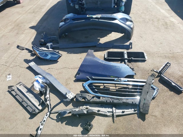 3GNAXHEV3KL287558 Chevrolet EQUINOX LS