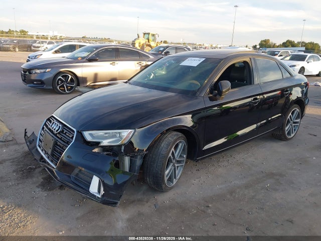 2017 AUDI A3 WAUAUGFFXH1054311 Photo 1