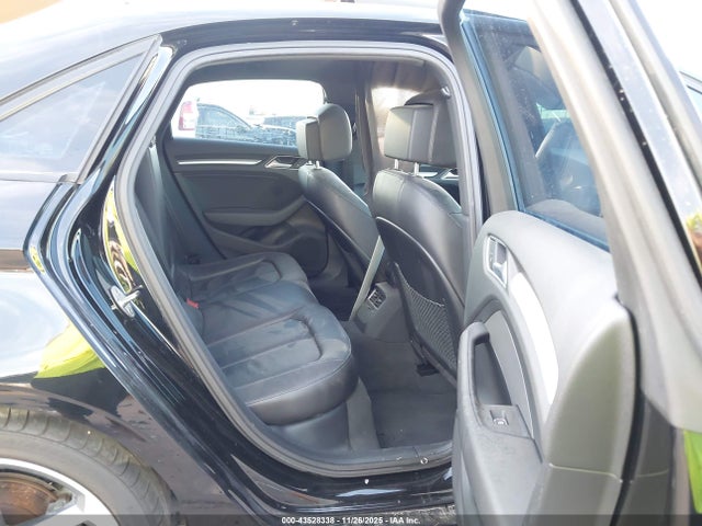 2017 AUDI A3 WAUAUGFFXH1054311 Photo 7