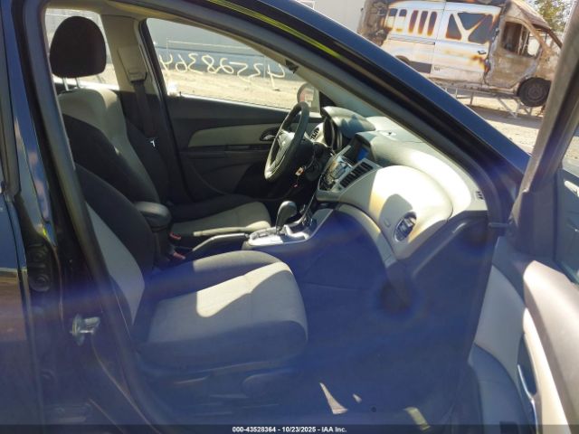 2011 CHEVROLET CRUZE 1G1PC5SH2B7112775 Photo 4
