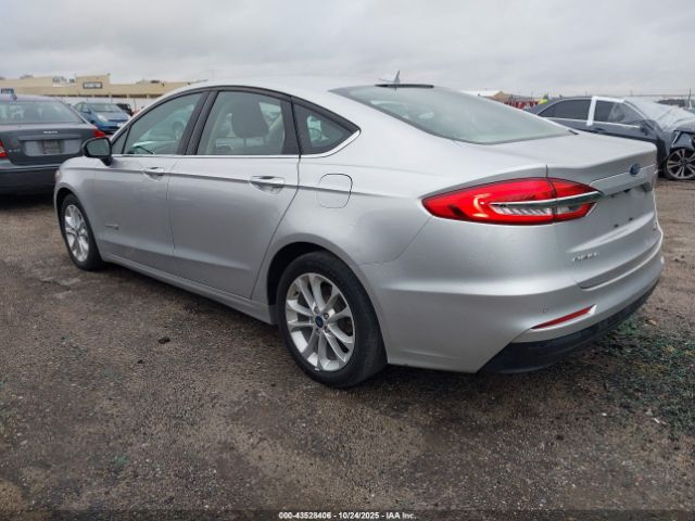 2019 FORD FUSION HYBRID 3FA6P0LU1KR142967 Photo 2