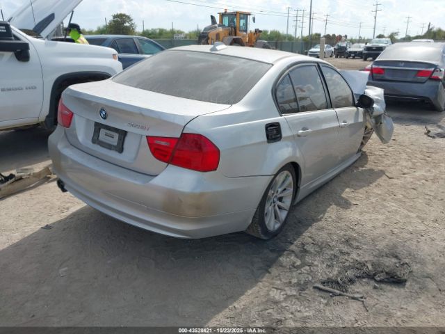 2011 BMW 328I WBAPH7G58BNM54632 Photo 3